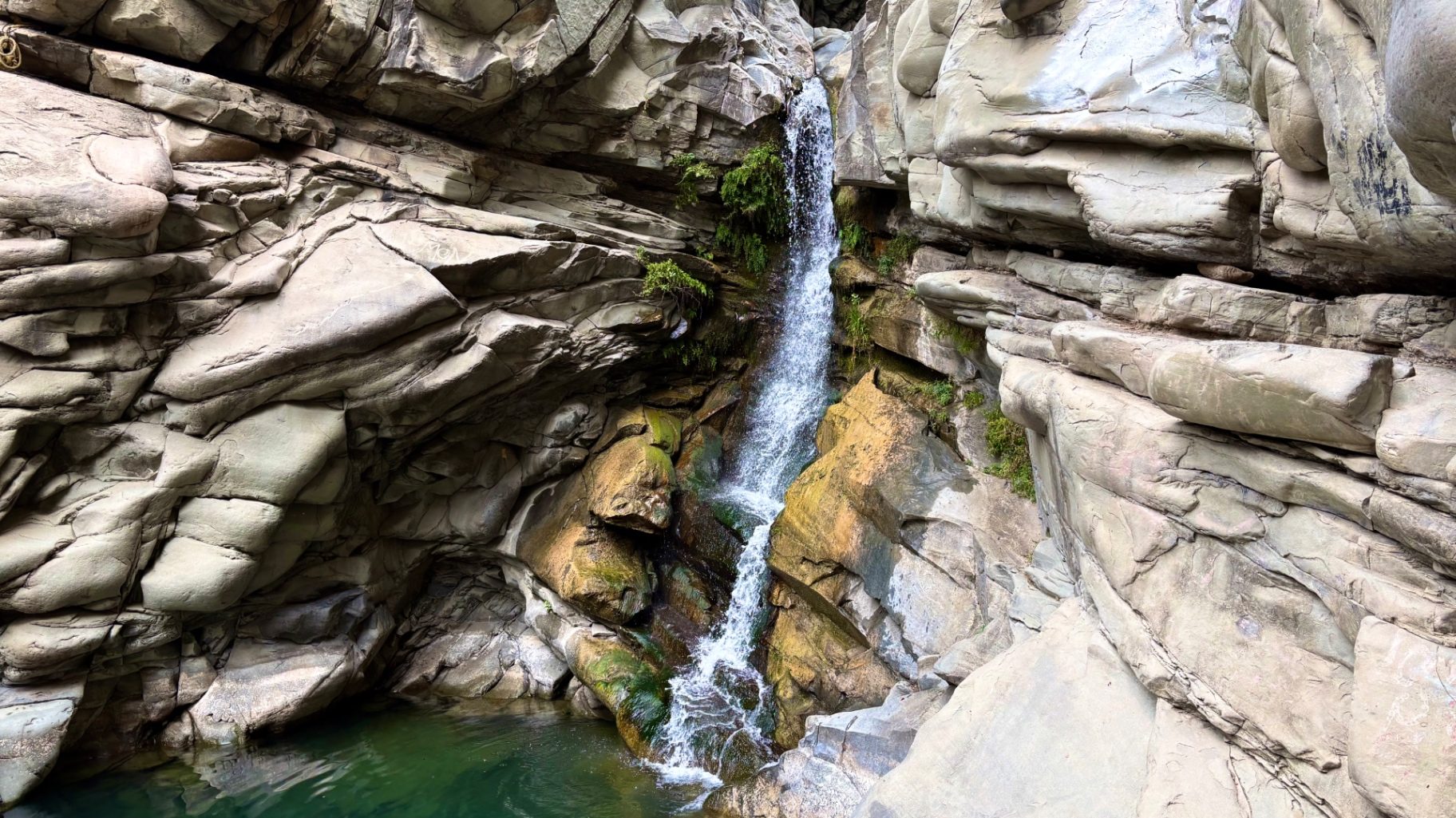 Santa Paula Punchbowl / Falls